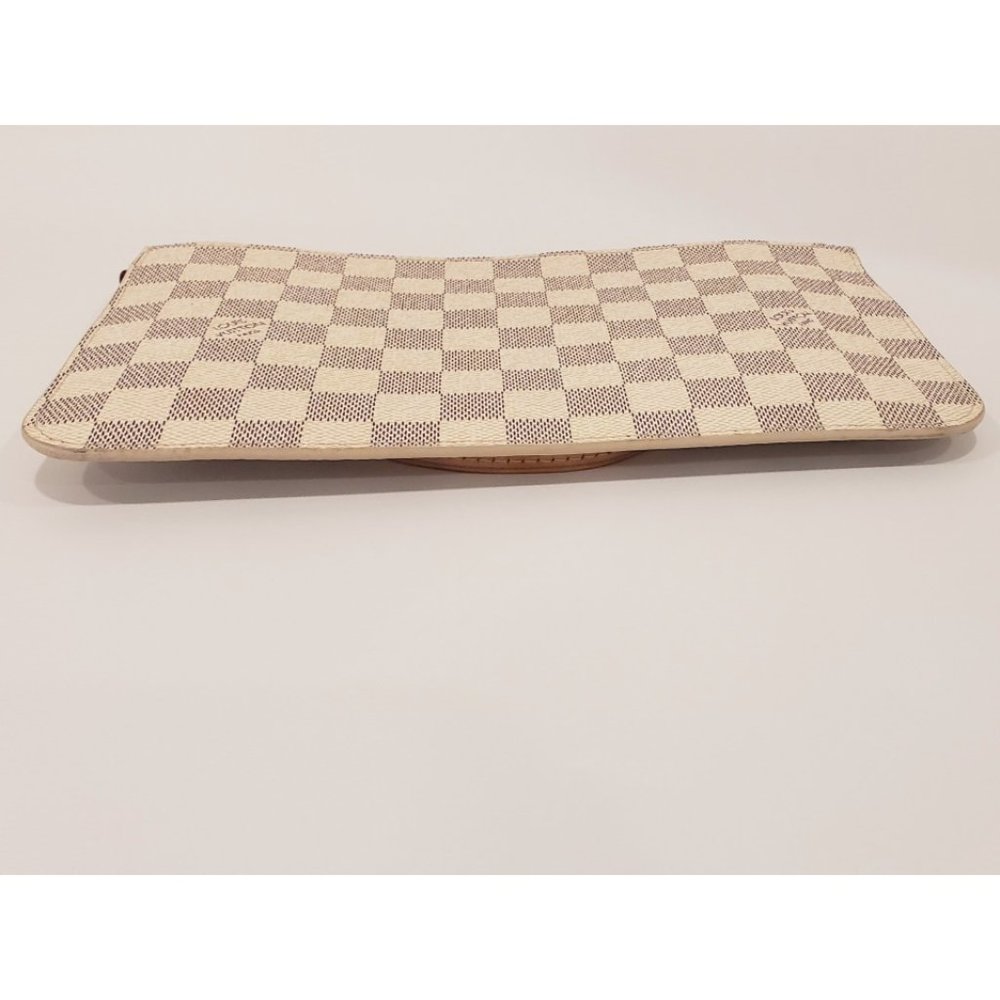 Louis Vuitton Neverfull MM Pochette in Damier Azur Canvas - Picture 3 of 9